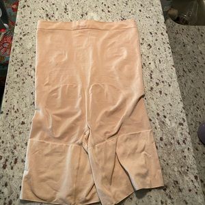 Spanx Oncore style shape wear